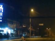 开车路边搭讪刚从夜店出来的大奶美女现在车上玩口爆再带到酒店激情做爱-对白挺有意思的