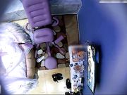 苗条性感的漂亮美女酒店炮椅上被男友各种高难度动作狂插