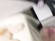 丝袜熟女阿姨的大黑逼被插的满满的