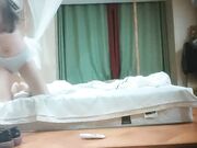 约极品萝莉裙小姐姐白嫩美乳翘屁股后入撞击