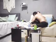 00后小哥约炮淫荡丰满人妻