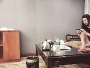 甜美大学生被沦为母狗公厕认主人操