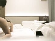 酒店约炮缺钱出来援交的很甜美很爱笑的小美女