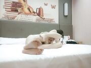 约外围小姐姐吊带黑丝抬腿侧入大力抽插01