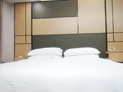 高质量外围美女170CM大长腿扭臀掰穴01