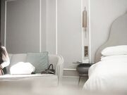 大胸御姐今夜来相伴风骚妩媚要舔穴害羞的遮挡