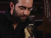 Naomi Swann与elsa Jean在约会之夜足交3p