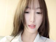 泡泡咕逼里塞葡萄挤出的刹那粉丝高潮刷礼物03