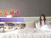 ktv勾搭的小嫩妹粉乳苗条青春气息浓郁