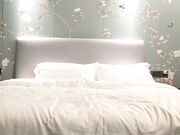 小宝寻花约童颜大奶萌妹子jk装口交舔弄骑乘