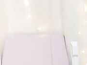 清纯漂亮小美女身材苗条逼逼粉嫩插出好多淫液