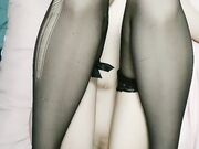 年轻妹子和男友传教士做爱撅起屁股身材还不错