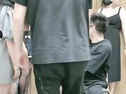 眼镜小哥网约骚妹子玩群P享受骚逼的口交01