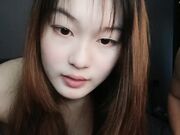 新来的清纯黑丝美少女露脸跟男友激情啪啪展示给狼友看 丝袜高跟激情上位浪叫不断好骚