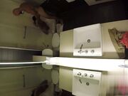 脱衣舞娘来屋里 爱在进行时