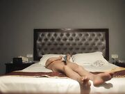 花臂纹身大奶妹抓着屌猛吸服务不好搞了半天