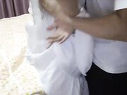 极品妹子舔弄鸡巴上位抽插给小哥哥直接干射