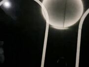 苗条嫩妹子ktv沙发啪啪冰红茶抹jj插入