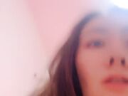 清纯小妖精丝袜美腿展示诱惑玩弄阳具呻吟