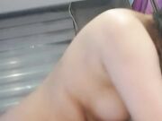 销魂的诱人少妇 黑丝情趣给小哥深喉大鸡巴 让小哥压在身下爆草抽插