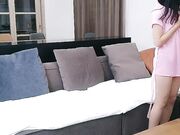 护士小妹被操自拍过程上瘾骑坐高潮01