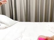 娜娜骚女酒店被暴虐深插阴道打桩喷水