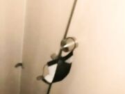 厕所粉色短T牛仔热裤无丝凉鞋无毛肥逼