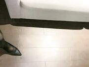 酒店深蓝毛衫黑皮裙黑丝高跟操小姐姐呻吟