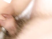 拨开内裤舔逼足交特写抽插无毛粉穴