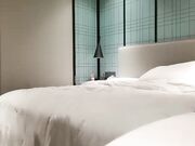 约肉肉妹子口交舔弄摸逼抱着大力抽插猛操