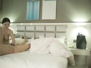 虎子寻花酒店安排小姐姐白嫩身材上位呻吟