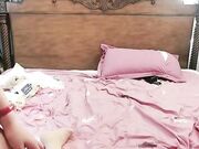 小妹直播69口交大鸡巴激情3P被两个男人轮草