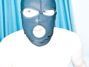 小姐姐拔下内裤扣穴抓起大屌猛吃骑乘位打桩机