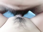 新人小宝贝让小哥无套抽插夹紧双腿快速抽插