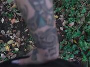 丰乳肥臀骚女约男友在出来室外就忍不住拿出几把深喉吃到屋里啪啪操