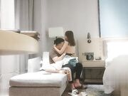 小锋寻花刚下海的羞涩女孩摸弄大鸡巴侧入深插