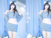 《顶流网红泄密》千元定制【咬一口兔娘】高端露三点裸舞