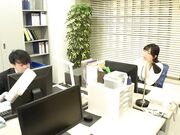 您是否曾经在通过 VR 护目镜观看时将手伸向您面前的胸部 2