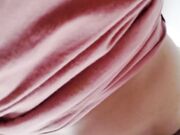 漂亮美眉 老公不拍了好吗 太久了累了 被无套输出 嘤嘤不停 射了一肚皮