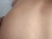 黄发鬼火少年哄骗清纯JK少女灌醉后开房扒光衣服毫不怜香惜玉