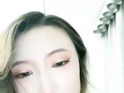 人间水蜜桃妖艳骚气妹子道具自慰诱惑 近距离特写拨开丁字裤假吊骑坐抽插