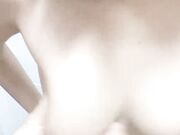 男友加入操逼，扶屌插入好紧，张开双腿猛怼