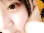 闪闪眼睛的萌萌少女天然巨乳K罩杯 太猛了这对豪乳 把玩巨乳看得蠢蠢欲动