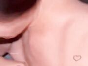 反差小姨妈_这么急吗？公共卫生间直接开搞，清纯颜值反差表情看着也太爽了