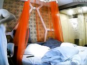 酒店偷拍刚下班的长裙美女和同事偷情,刚干完第2次男的好像接到老婆电话赶紧操