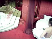 情趣宾馆爆操美腿气质女友浴缸内啪啪啪呻吟声特别大720P高清