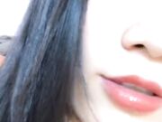 颜值不错舌头很灵活妹子道具自慰 性感黑丝撕开裆部道具抽插