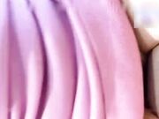 气质优雅白领 趁着休息时间约了一个大客户 看见客户的鸡巴就上手玩弄