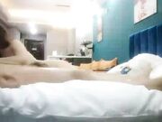 周末酒店开房 出轨小少妇约来偷情 阴毛浓密水汪汪 近距离特写抽插