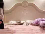 极品女神穿着丝袜高跟OL装操出白浆 你喜欢吗